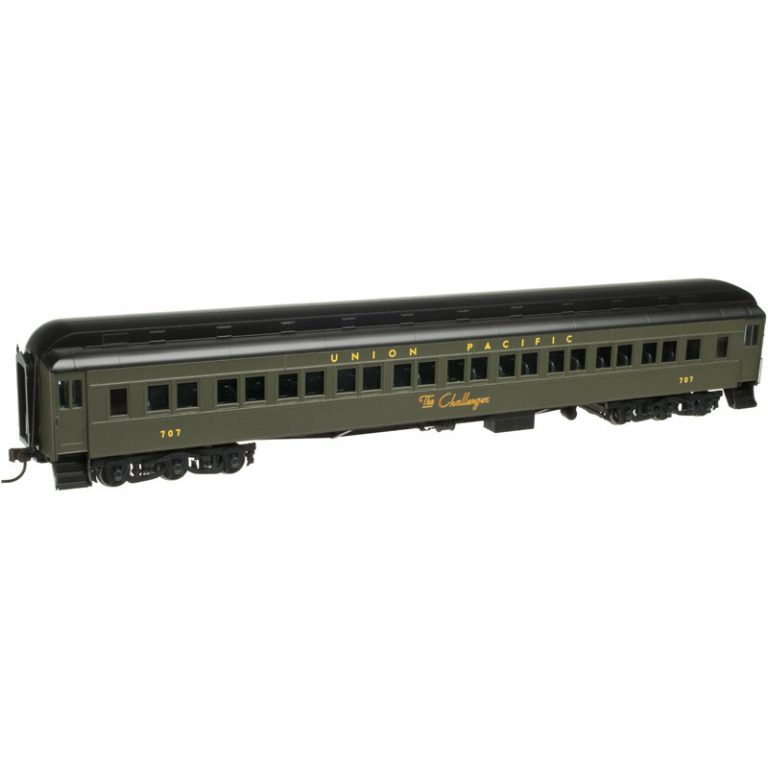 Atlas HO Heavyweight Paired Window Coach Union Pacific "The Challenger