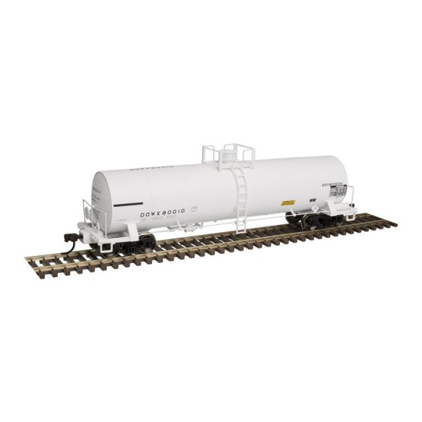 Atlas O Scale 2 Rail 17,360 Gallon Tank Car Dow Chemical