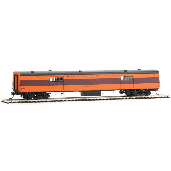 Fox Valley Models HO Express Car Milwaukee Road "Hiawatha, 1952 Scheme, Black Roof"