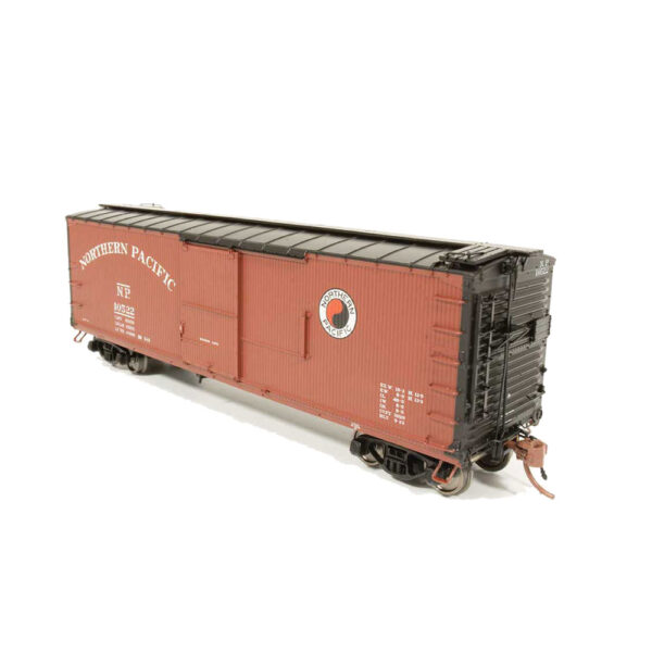 Rapido HO 40' NP 10,000 Series Wood Box Car Northern Pacific "1945, Small Monad"