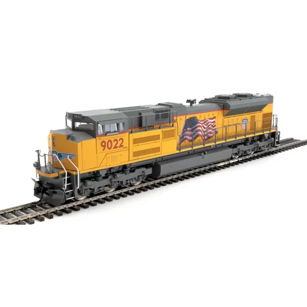 Walthers Mainline HO SD70ACe Union Pacific "Yellow Sill Stripe & Low Headlight" - Image 2