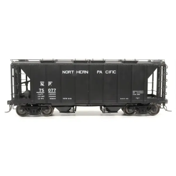 Intermountain HO 70 Ton 2 Bay Covered Hopper Closed Sides Northern Pacific