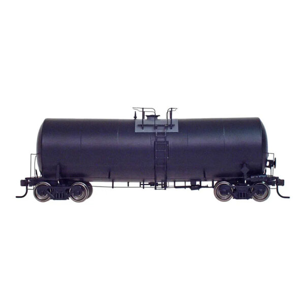 Intermountain HO 19,600 Gallon Tank Car Undecorated