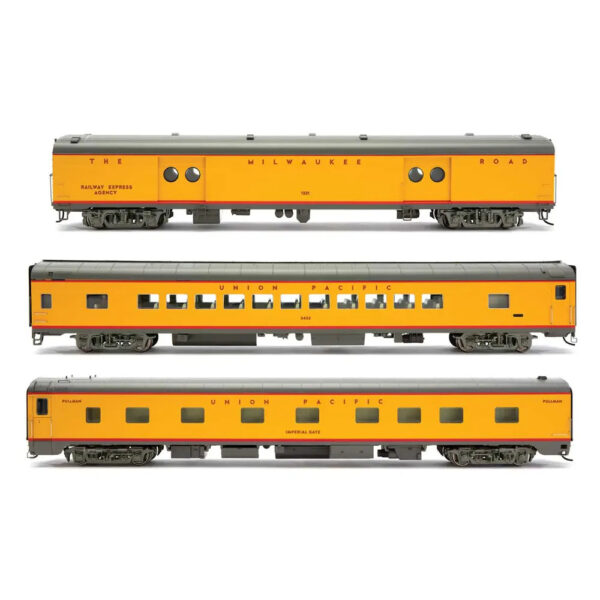 Walthers Proto HO City of San Francisco Holiday Season Consist Expansion Set "MILW Express #1321, UP Coach #5452, UP Imperial Gate"