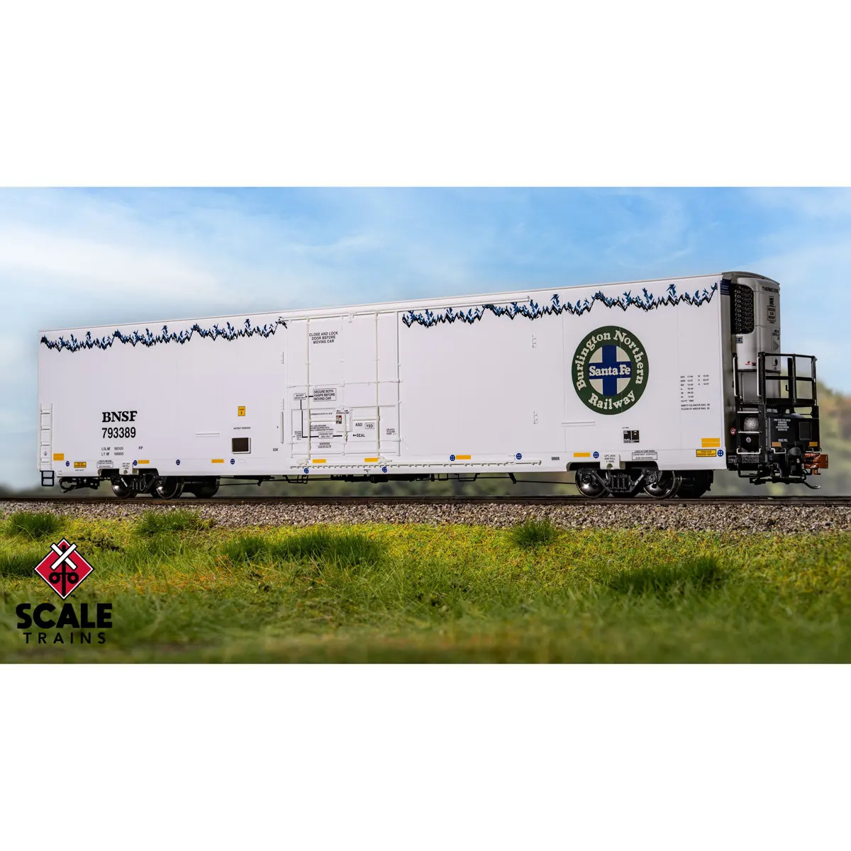 Scale Trains HO Rivet Counter Trinity 82' Reefer BNSF "Smooth Door" w/ Sound